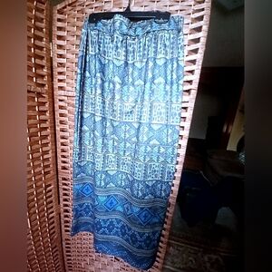 BLUE-PATTERNED VINTAGE SKIRT-MIDI-LENGTH